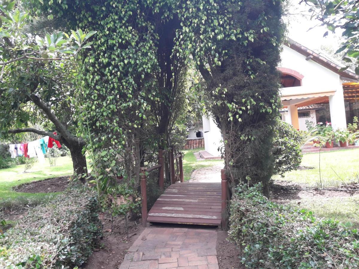 Quinta La Gardenia Hotel Puembo Exterior foto